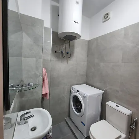 Shkembi I Kavajes Apartment *