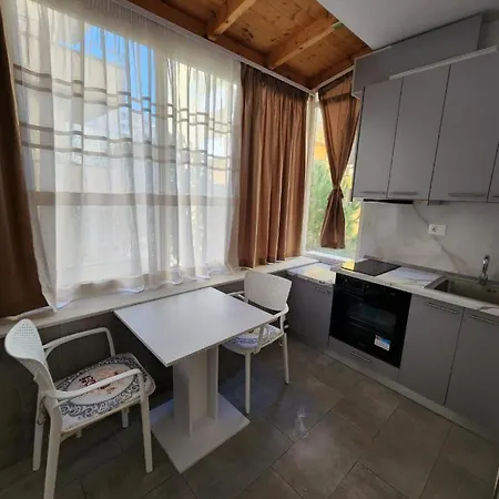 Shkembi I Kavajes Apartment